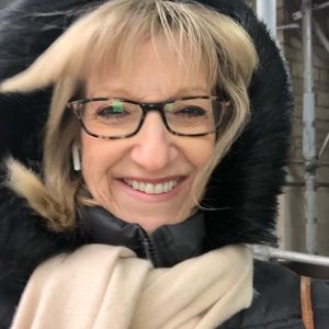 Meet your Posher, Debra